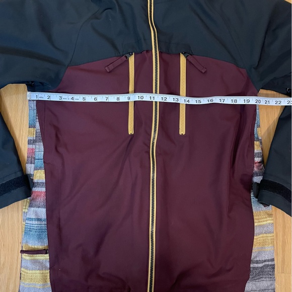 686 InfiDRY Waterproof Thermal Snowboard Ski Jacket Small - Picture 11 of 13